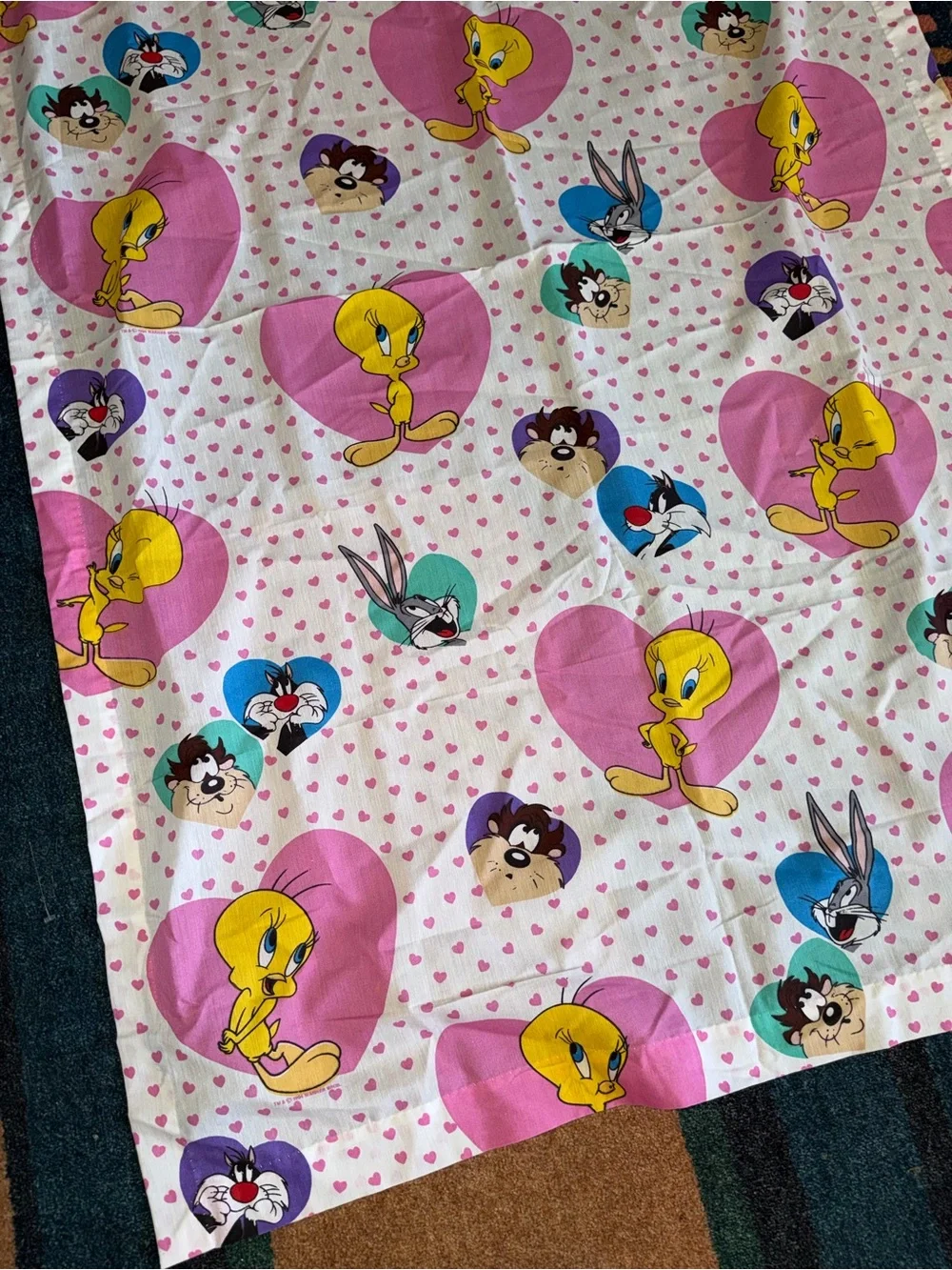 VTG 90s Looney Tunes Tweety, Bugs, Taz, Sylvester heart Twin Sheets Curtain set!